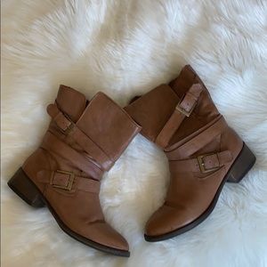 Steve Madden Ellle Moto Boot